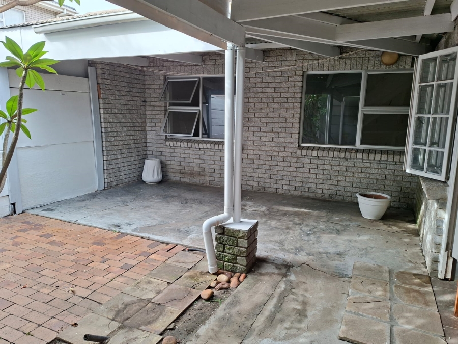 2 Bedroom Property for Sale in Soneike Western Cape